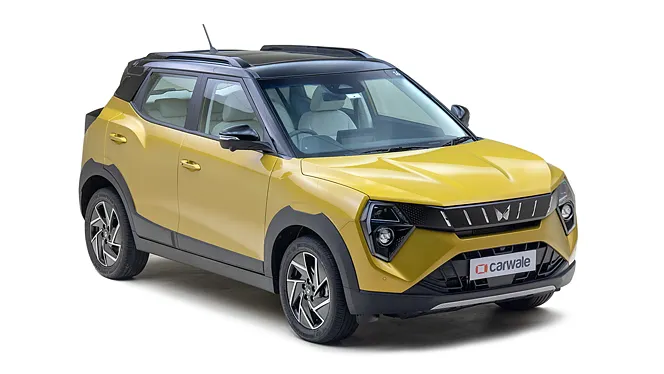 Mahindra XUV 3XO Right Front Three Quarter